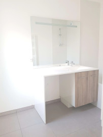 
                                                                                        Location
                                                                                         T2  Carignan-de-Bordeaux