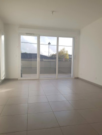 
                                                                                        Location
                                                                                         T2  Carignan-de-Bordeaux