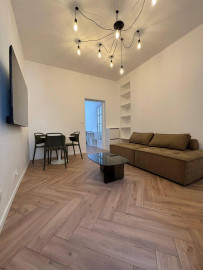
                                                                                        Location
                                                                                         T2 cosy de 38 m² entièrement rénové