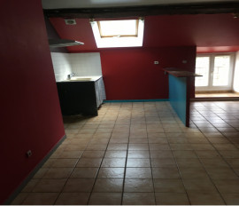 Location
T2 dans une ancienne ferme à Champlois
