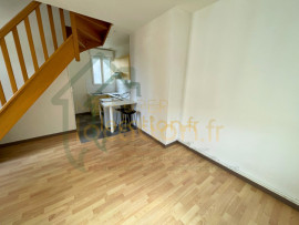 Location
T2 en duplex au centre ville de ST QUENTIN