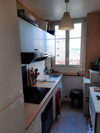 
                                                                                        Location
                                                                                         T2/F2 Joli meublé 35m2 refait à neuf