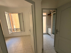 
                                                                                        Vente
                                                                                         T2 - Le trois fenetre Marseillais - Quartier Belsunce