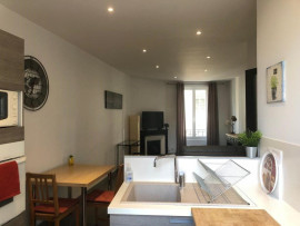 
                                                                                        Location
                                                                                         T2 Lyon 7è