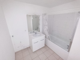 Location
T2 meublé 48m2 avec parking - Val d'Avre