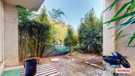 Location
T2 meublé 50m² traversant avec jardin + balcon