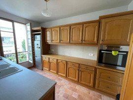 
                                                                                        Location
                                                                                         T2 meublé à Vanves centre