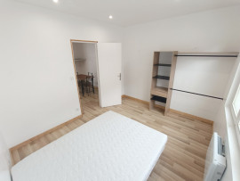 
                                                                                        Location
                                                                                         T2 meublé avec terrasse – St Acheul- tout compris