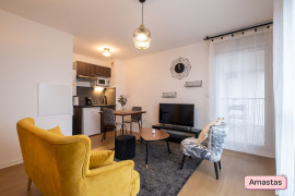 
                                                                                        Location
                                                                                         T2 meublé de 35m² rénové au dernier étage avec terrasse et salle de sport !