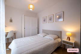 Location
T2 meublé de 35m² rénové au dernier étage avec terrasse et salle de sport !