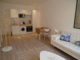 Location
T2 meublé - Proche Vieux-Port