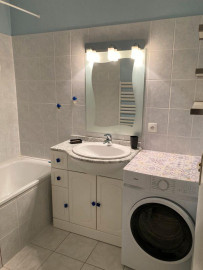 
                                                                                        Location
                                                                                         T2 Meublé secteur Fac/Tréfilerie/Centre Deux