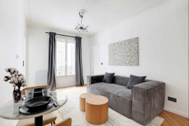 
                                                                                        Location
                                                                                         T2 Moderne refait à neuf meuble - Saint-Mandé
