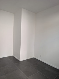 Location
T2 neuf et semi équipée dans jolie maison de ville