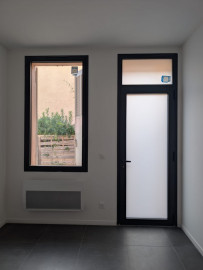 Location
T2 neuf et semi équipée dans jolie maison de ville