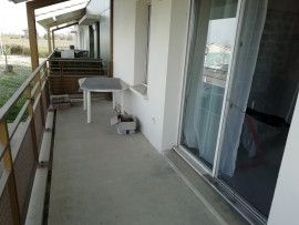 
                                                                                        Location
                                                                                         T2 nu Artugues près de Bordeaux
