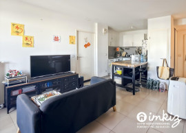 
                                                                                        Vente
                                                                                         T2 récent avec balcon et parking, loué clé en main