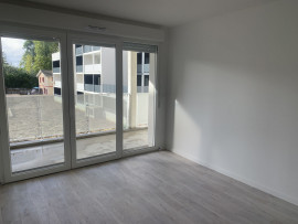 Location
T2 récent avec parking Lormont