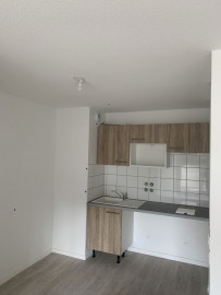 Location
T2 récent avec parking Lormont