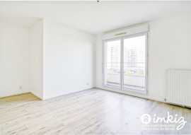 Vente
T2 refait à neuf avec balcon.
