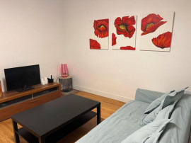 
                                                                                        Location
                                                                                         T2 rénové 54m² Quartier Cartoucherie avec Terrasse