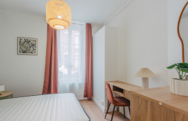 
                                                                                        Location
                                                                                         T2 rénové et meublé avec cour