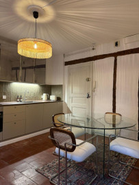 
                                                                                        Location
                                                                                         T2 rénové - Plein Centre-ville de Castres