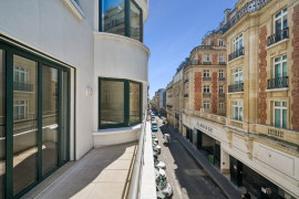 
                                                                                        Vente
                                                                                         T2 Rénové - Quartier Champs-Elysées - Paris 8