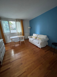 
                                                                                        Location
                                                                                         T3 - 3 Rue André Abry, (Cours de la Libération)