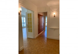 Location
T3/4 82m2 Chaville en bordure de forêt