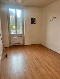 
                                                                                        Location
                                                                                         T3 65m² Saint-Etienne