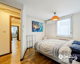 
                                                                                        Vente
                                                                                         T3 65m² traversant en RDC, luminosité et confort