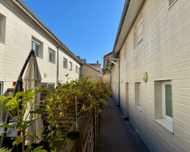 
                                                                                        Vente
                                                                                         T3 - 71m2 + Parking : Chartrons