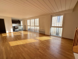 
                                                                                        Vente
                                                                                         T3 - 71m2 + Parking : Chartrons