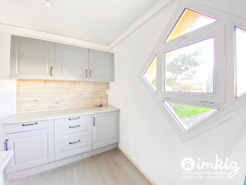 
                                                                                        Vente
                                                                                         T3 à Marseille 9ème arrondissement, limite 8ème