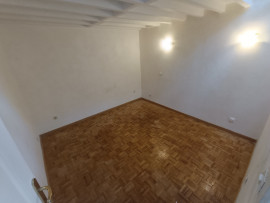 Location
T3 atypique avec bureau et parking