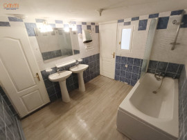 
                                                                                        Location
                                                                                         T3 atypique avec bureau et parking