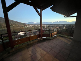 
                                                                                        Location
                                                                                         T3 avec balnéo et grand balcon vue sur le MT Blanc