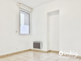 
                                                                                        Vente
                                                                                         T3 avec cour privative et parking