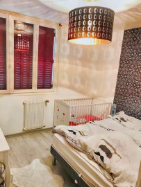 
                                                                                        Location
                                                                                         T3 avec jardin + 2 parking dans résidence moderne