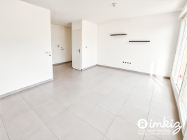 
                                                                                        Vente
                                                                                         T3 de 60m² - garage, balcon, 2018 - Clé en main !