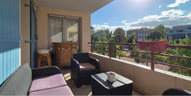 
                                                                                        Vente
                                                                                         T3 de 76 m² + garage + 1 parking + cave