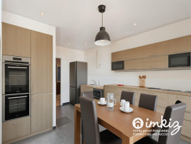 Vente
T3 de 83m² au dernier étage avec balcon + terrasse