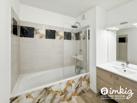 
                                                                                        Vente
                                                                                         T3 dernier etage avec terrasse et box