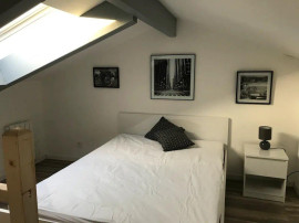 
                                                                                        Colocation
                                                                                         T3 duplex 60m² en coloc (Etudiant ou Alternant)