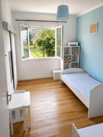 
                                                                                        Location
                                                                                         T3 meublé 61 m2, dernier étage, garage + cellier