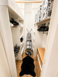 
                                                                                        Location
                                                                                         T3 meublé 61 m2, dernier étage, garage + cellier