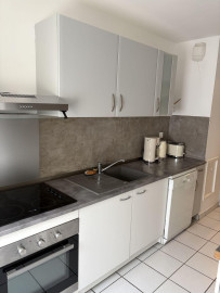 
                                                                                        Location
                                                                                         T3 meublé 67m² rénové Wilson/République Balcon/Box