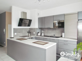 Vente
T3 meublé de 69m² avec terrasse 25m2 et garage