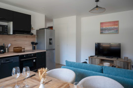 
                                                                                        Vente
                                                                                         T3 meublé eaux claires